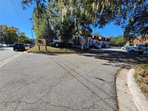 1606 SW 16th St in Gainesville, FL - Building Photo - Building Photo