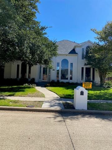 property at 4008 Naples Dr