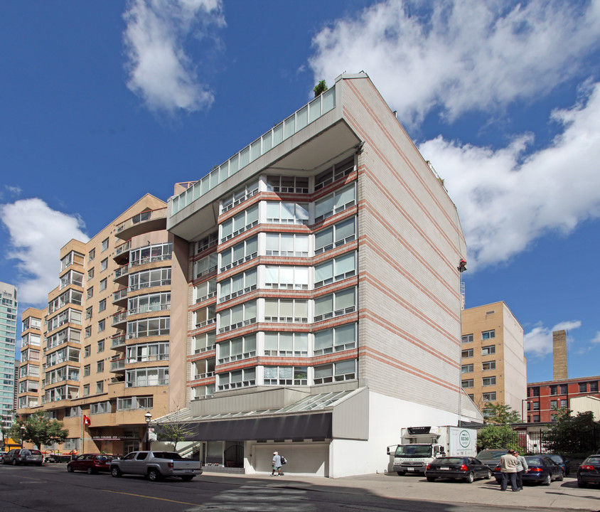 82 Lombard St in Toronto, ON - Building Photo