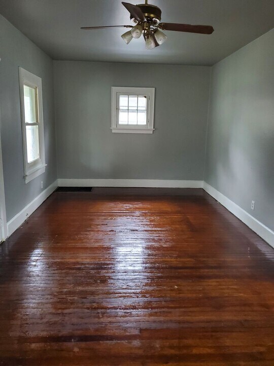 1119 Adams Ave in Evansville, IN - Building Photo