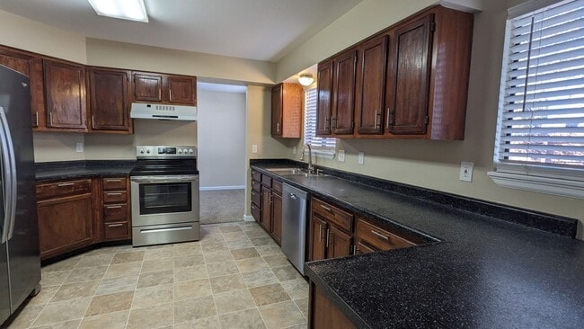 910 Harbourne St in Colorado Springs, CO - Building Photo - Building Photo