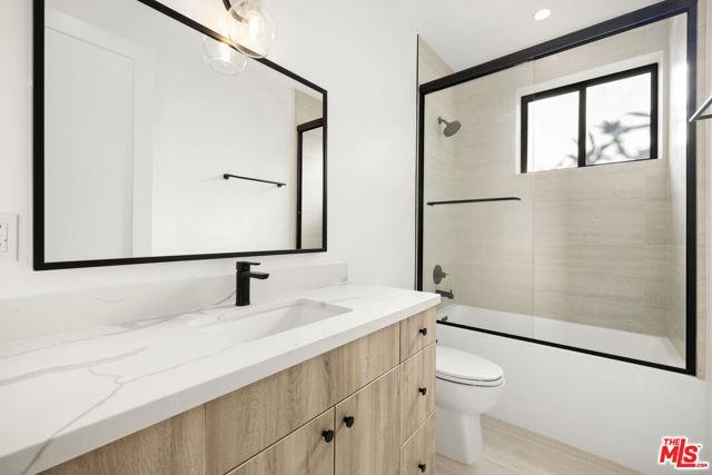 3856 Beethoven St in Los Angeles, CA - Building Photo - Building Photo