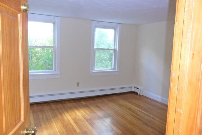 28 Spring St-Unit -3 in Natick, MA - Building Photo - Building Photo