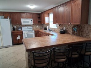 14982 Edgewater Cir in Hudson, FL - Building Photo - Building Photo