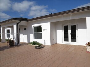 1671 SW 44th Terrace in Fort Lauderdale, FL - Building Photo - Building Photo