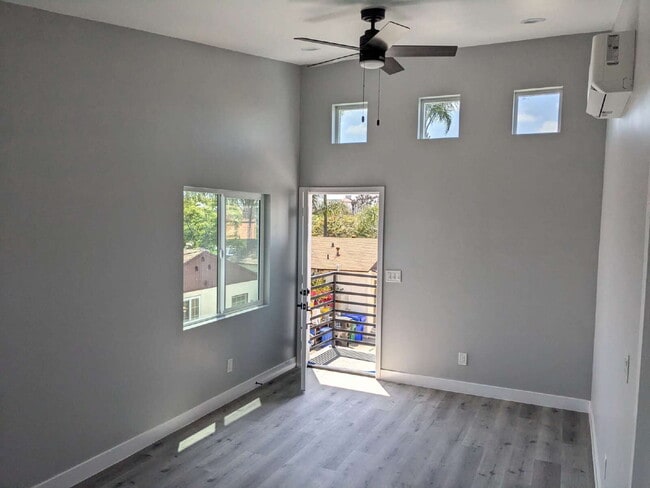 4343 Bancroft St in San Diego, CA - Building Photo - Building Photo