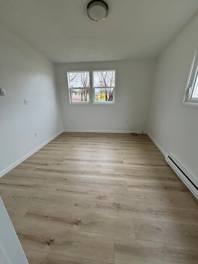 118 Church St, Unit A in North Syracuse, NY - Building Photo - Building Photo