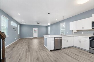 7813 Sealey St in Houston, TX - Building Photo - Building Photo