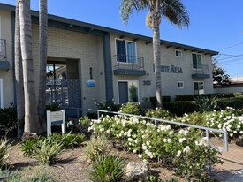 Pointe Mesa Apartments