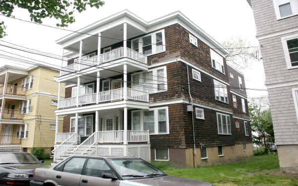 28 Fawndale Rd in Roslindale, MA - Building Photo - Building Photo