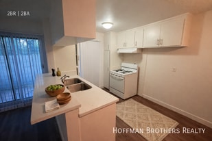 700 Glenway Dr, Unit 5 in Inglewood, CA - Building Photo