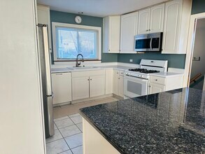 9023 Central Ave in Morton Grove, IL - Building Photo - Building Photo