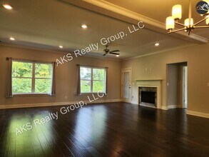 4030 Camellia Ridge Cove in Pelham, AL - Foto de edificio - Building Photo