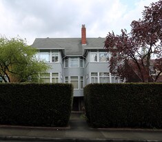1131 W 11th Ave in Vancouver, BC - Building Photo
