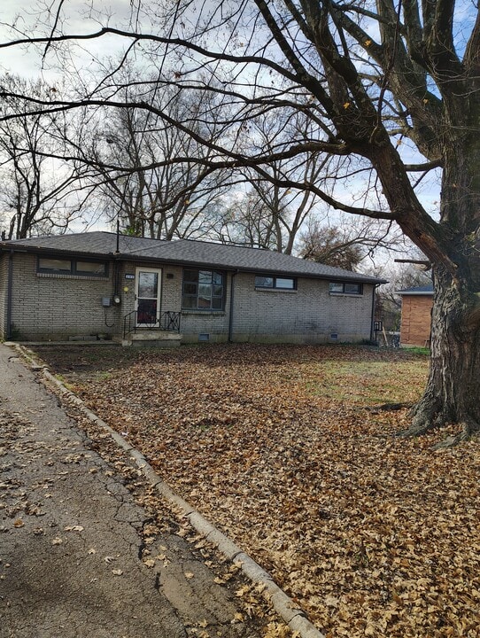 293 Garry Dr in Nashville, TN - Building Photo
