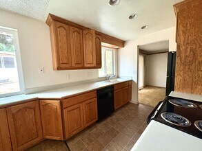 8309 56th St W in Tacoma, WA - Building Photo - Building Photo