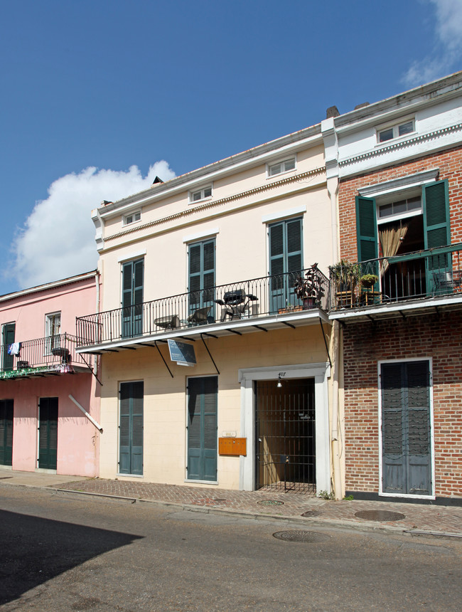 407 Burgundy St in New Orleans, LA - Building Photo - Building Photo