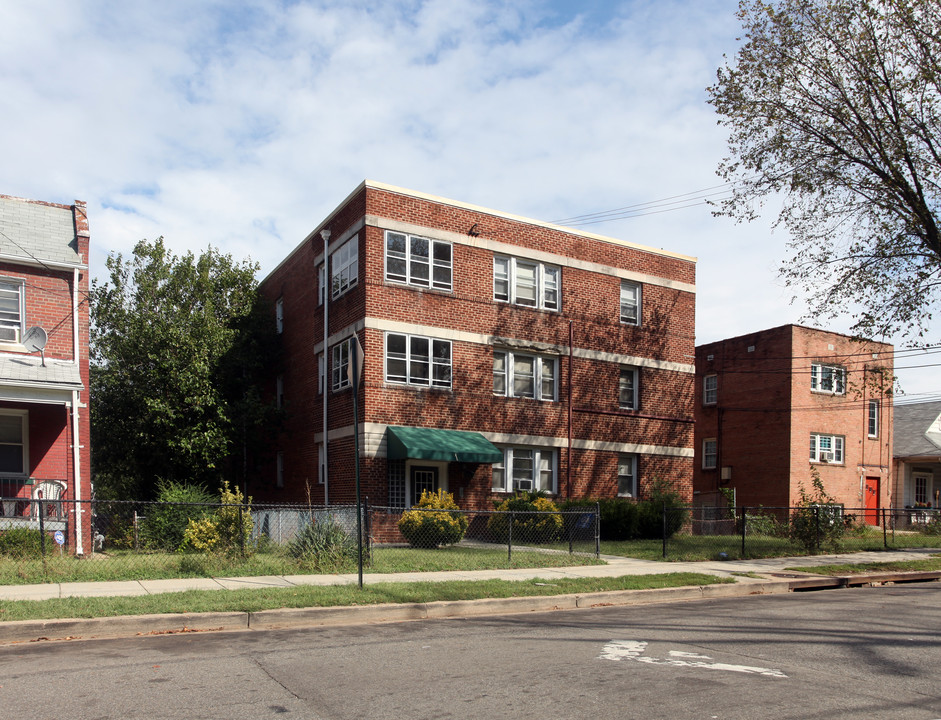 Grant Street Apartment Homes in Washington, DC - Building Photo