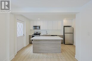 100 Liberty St N in Clarington, ON - Building Photo