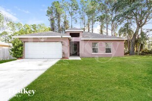 3422 Renault Cir in North Port, FL - Building Photo