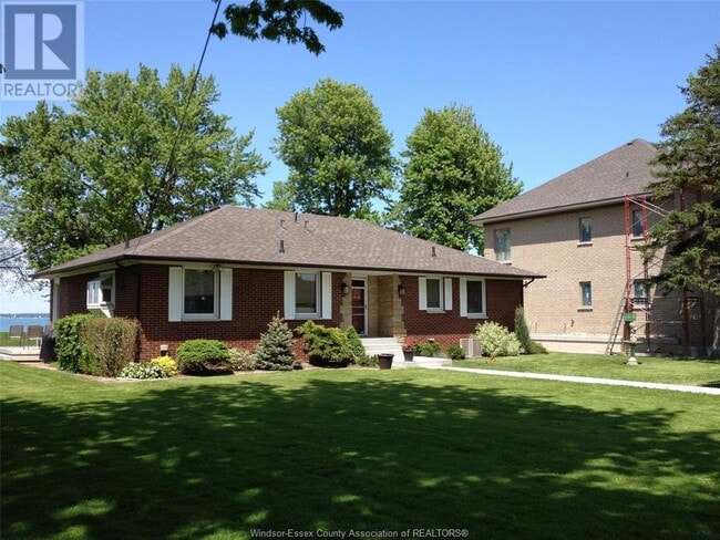 property at 11506 Riverside Dr E