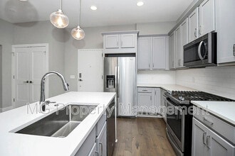 2401 Euclid Ave in Charlotte, NC - Foto de edificio - Building Photo