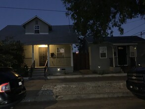 5608 Naomi Ave in Los Angeles, CA - Foto de edificio - Building Photo