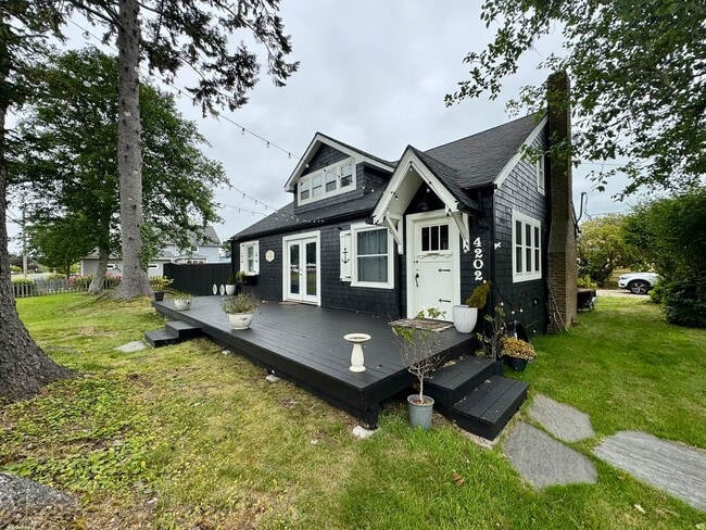 property at 4202 L Pl