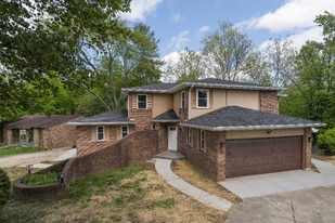 10 Kennedy Ct in Florence, KY - Building Photo