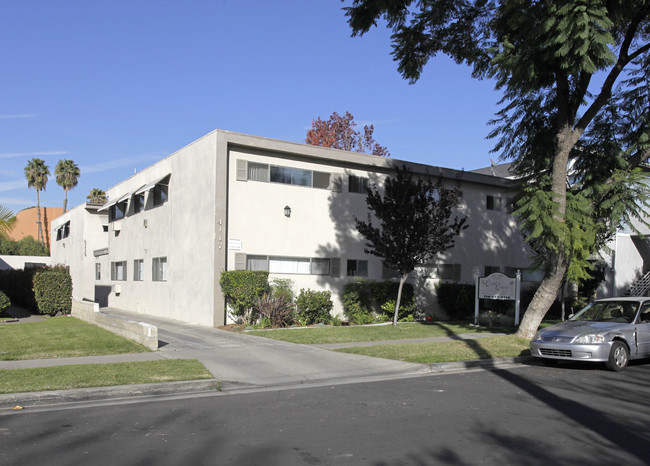 Carol Courts Apartments