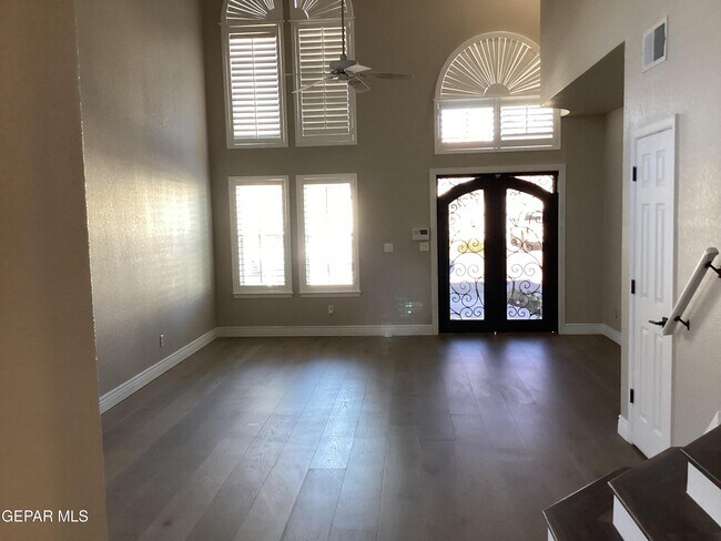 305 Cloud Song E in Santa Teresa, NM - Building Photo - Building Photo