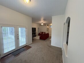 2230 Laurel Oaks Dr in Houston, TX - Building Photo - Building Photo