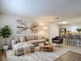 4102 E Humphrey St in Tampa, FL - Building Photo