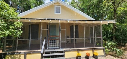 1121 S Palm Ave in Palatka, FL - Building Photo - Building Photo