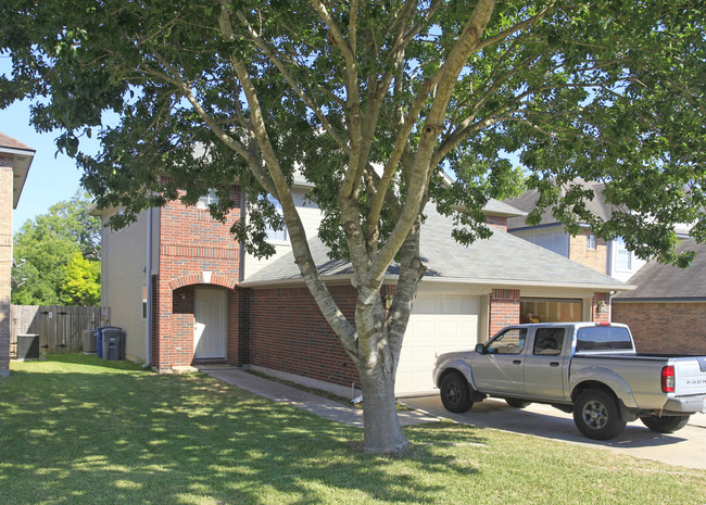 9709 Sugar Hill Dr in Austin, TX - Building Photo - Building Photo