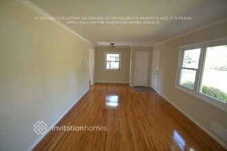 7101 Hartkopf Ln in Brooklyn Park, MN - Foto de edificio - Building Photo