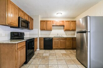 11308 Lewis Ave in Kansas City, MO - Building Photo - Building Photo