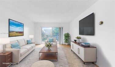 8101 SW 72nd Ave in Miami, FL - Building Photo - Building Photo