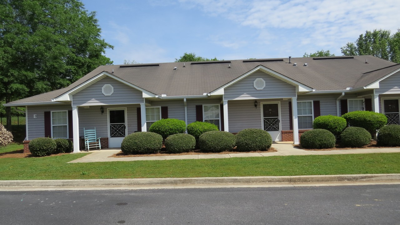 Spring Haven in Cave Spring, GA - Building Photo