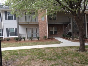 The View at Sugarloaf in Lawrenceville, GA - Foto de edificio - Building Photo