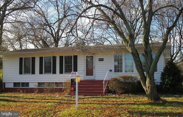 10213 Rodgers Rd in Fairfax, VA - Building Photo