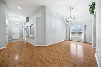 101 Muscovy Ln in Cedar Park, TX - Foto de edificio - Building Photo