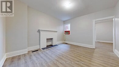 820 Ossington Ave in Toronto, ON - Building Photo - Building Photo