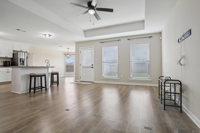 659 Douglas Andrew Ave in Gonzales, LA - Building Photo - Building Photo