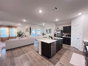 1415 Bent Spur Dr in Denton, TX - Building Photo - Building Photo