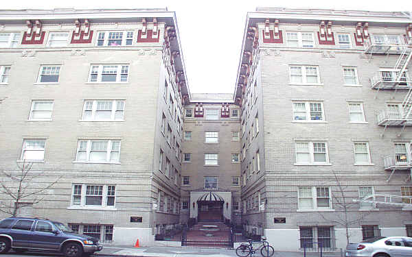 Fountain Place Apartments in Portland, OR - Building Photo - Building Photo