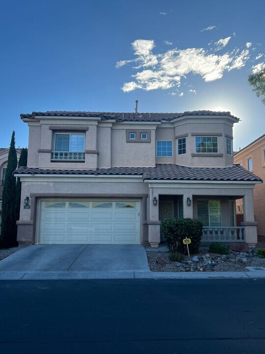 7621 Lani Dawn St in Las Vegas, NV - Building Photo