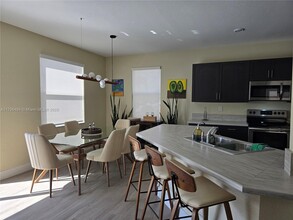 1437 SE 27th Terrace in Homestead, FL - Building Photo - Building Photo