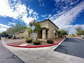 7321 Amesbury St in Las Vegas, NV - Building Photo - Building Photo