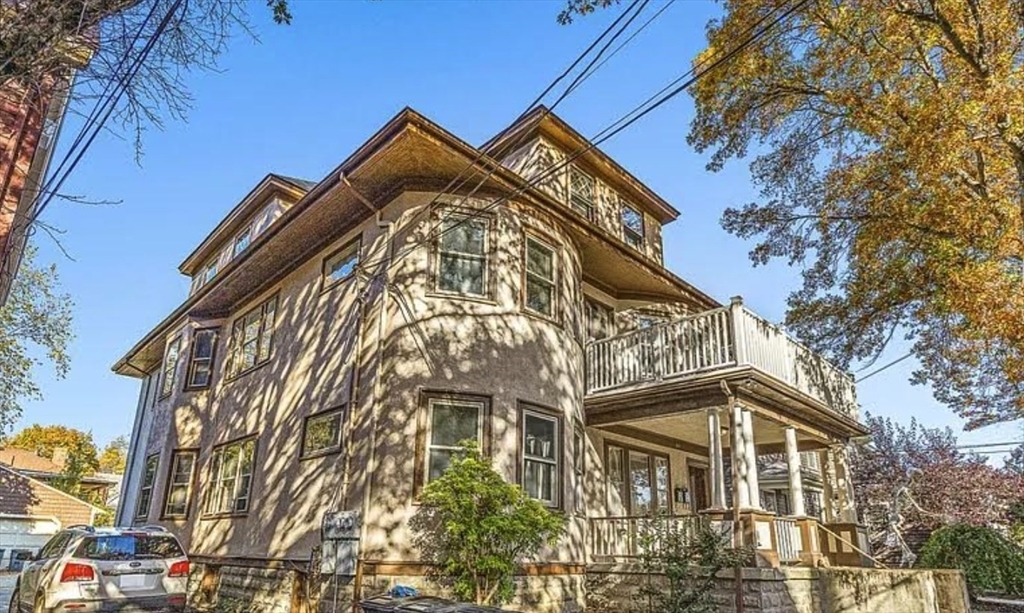 66 Adams St, Unit 2A in Somerville, MA - Foto de edificio